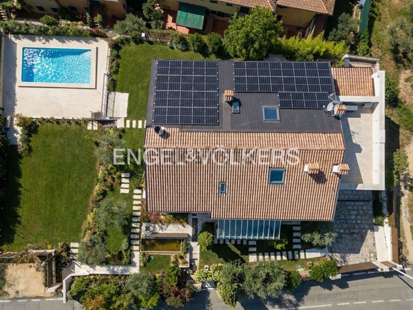 casa indipendente in vendita a Costermano sul Garda