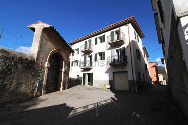 appartamento in vendita a Costermano sul Garda in zona Pizzon