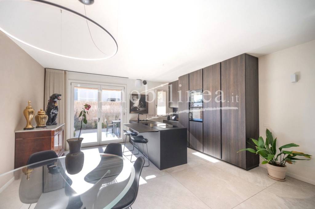 casa indipendente in vendita a Costermano sul Garda in zona Marciaga