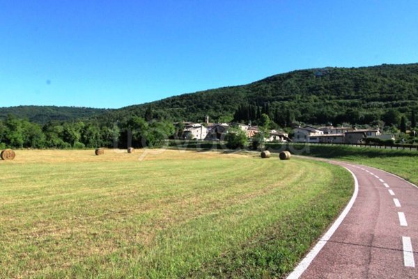 terreno edificabile in vendita a Costermano sul Garda in zona San Verolo