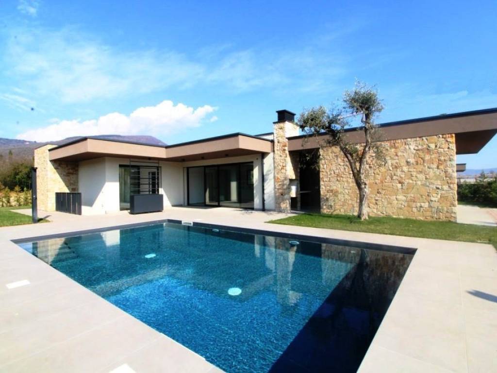 casa indipendente in vendita a Costermano sul Garda in zona Marciaga