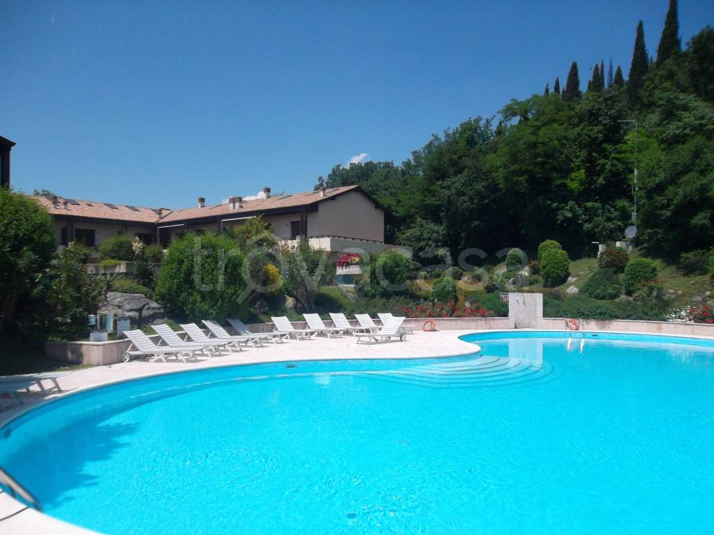 casa indipendente in vendita a Costermano sul Garda in zona Marciaga