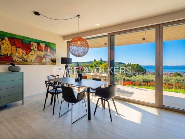 casa indipendente in vendita a Costermano sul Garda