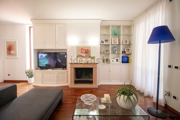 casa indipendente in vendita a Costermano sul Garda