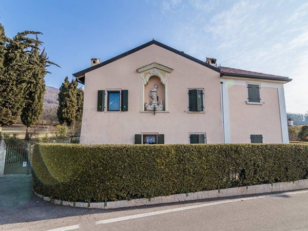 casa indipendente in vendita a Costermano sul Garda in zona San Verolo