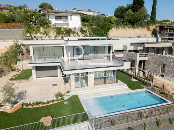casa indipendente in vendita a Costermano sul Garda