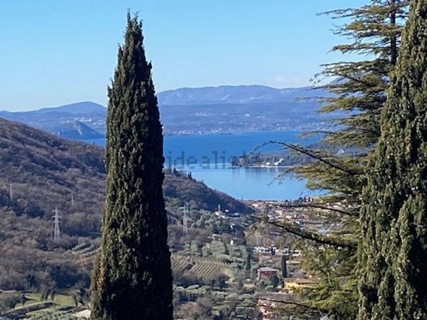 casa indipendente in vendita a Costermano sul Garda