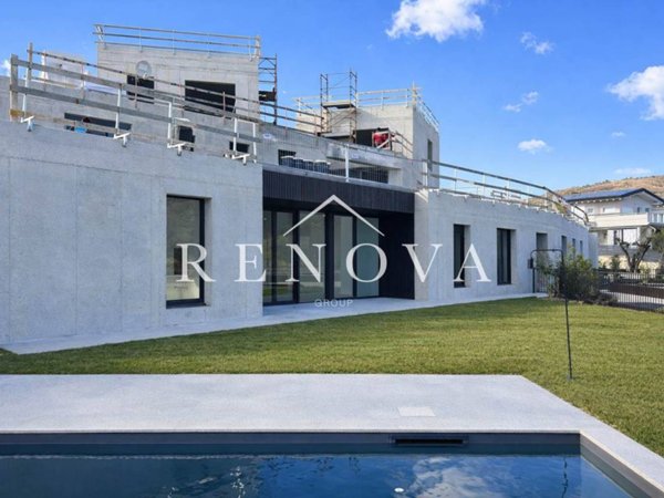 casa indipendente in vendita a Costermano sul Garda