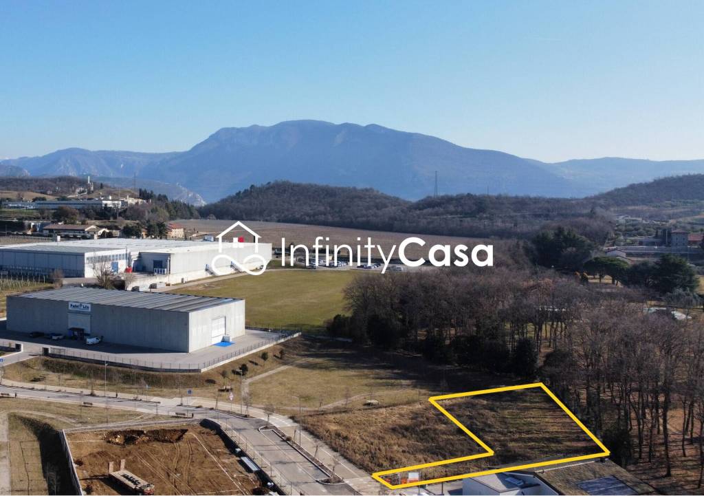 ufficio in vendita a Costermano sul Garda