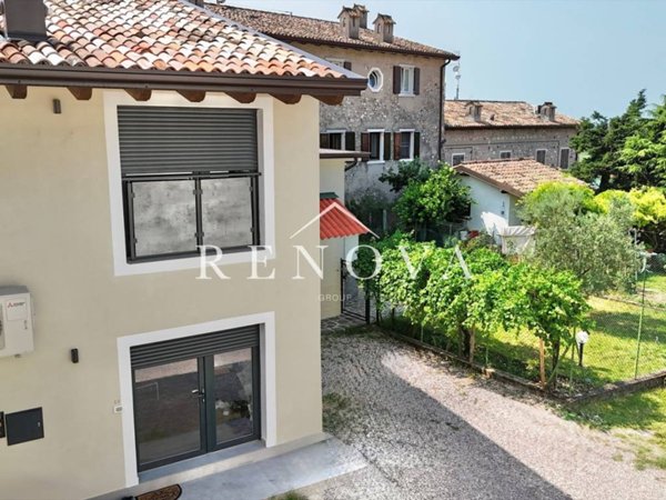 casa indipendente in vendita a Costermano sul Garda