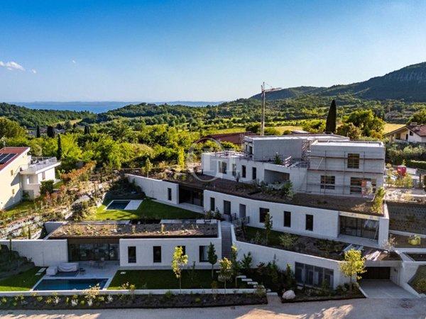 casa indipendente in vendita a Costermano sul Garda
