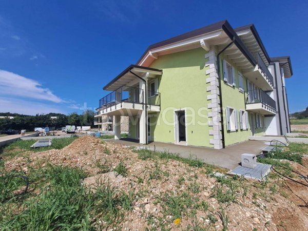 casa indipendente in vendita a Costermano sul Garda in zona Albarè