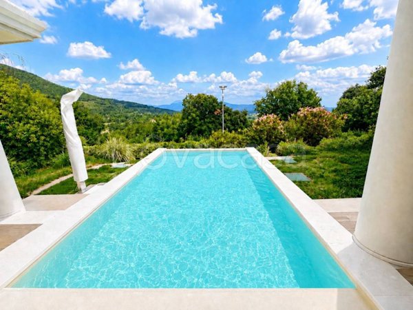 casa indipendente in vendita a Costermano sul Garda