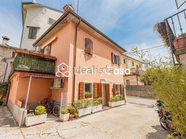 casa indipendente in vendita a Costermano sul Garda in zona San Verolo