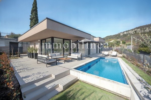 casa indipendente in vendita a Costermano sul Garda in zona Marciaga