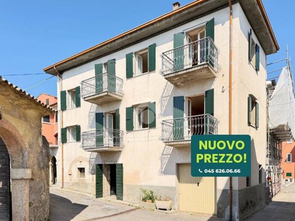 casa indipendente in vendita a Costermano sul Garda