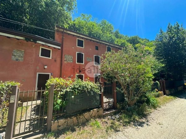 appartamento in vendita a Costermano sul Garda