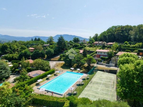 casa indipendente in vendita a Costermano sul Garda in zona Albarè