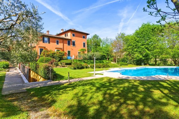 appartamento in vendita a Costermano sul Garda in zona Albarè