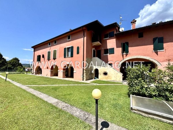 appartamento in vendita a Costermano sul Garda in zona Albarè