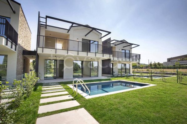 casa indipendente in vendita a Costermano sul Garda