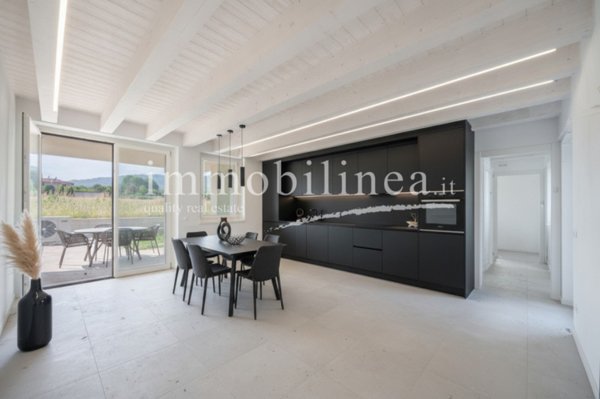 appartamento in vendita a Costermano sul Garda in zona Albarè