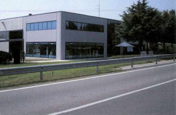 ufficio in vendita a Costermano sul Garda in zona Albarè