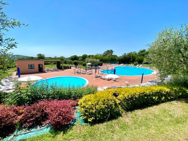 casa indipendente in vendita a Costermano sul Garda in zona Albarè