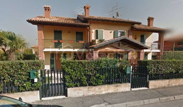 casa indipendente in vendita a Costermano sul Garda in zona Pizzon