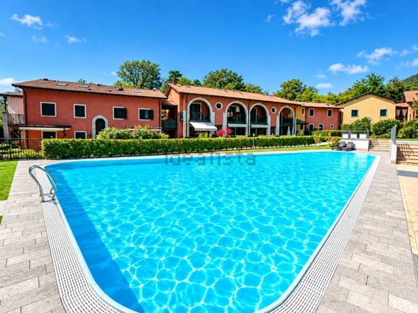 appartamento in vendita a Costermano sul Garda in zona Albarè