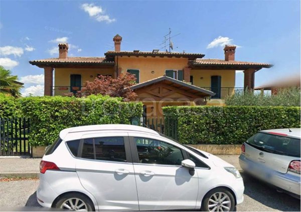 casa indipendente in vendita a Costermano sul Garda in zona Pizzon