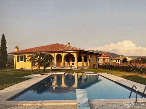 casa indipendente in vendita a Costermano sul Garda in zona Albarè