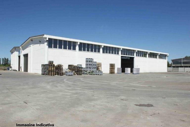 locale commerciale in vendita a Dolcè in zona Volargne