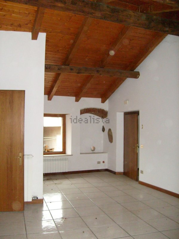 appartamento in vendita a Dolcè in zona Volargne