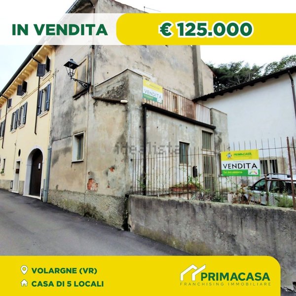 casa indipendente in vendita a Dolcè in zona Volargne