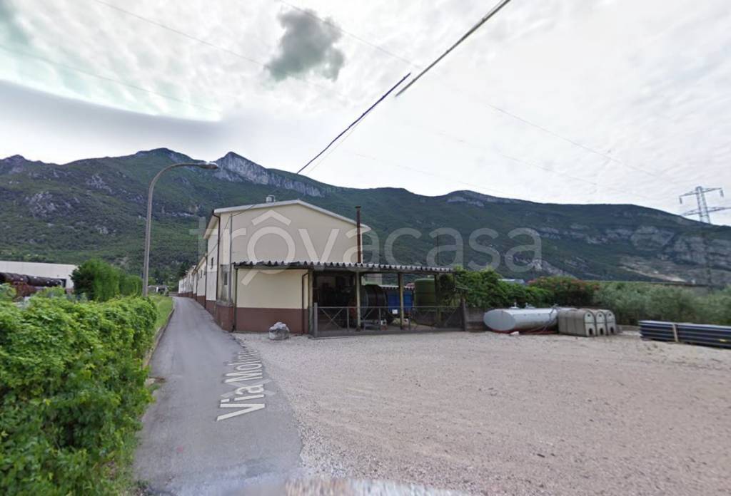 casa indipendente in vendita a Dolcè