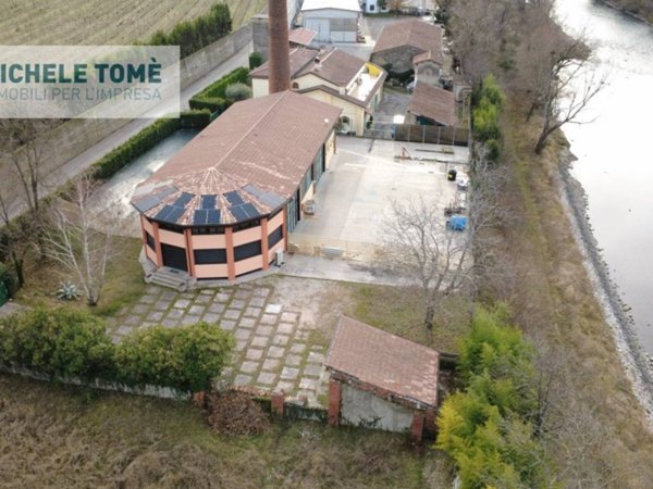 ufficio in vendita a Dolcè in zona Volargne