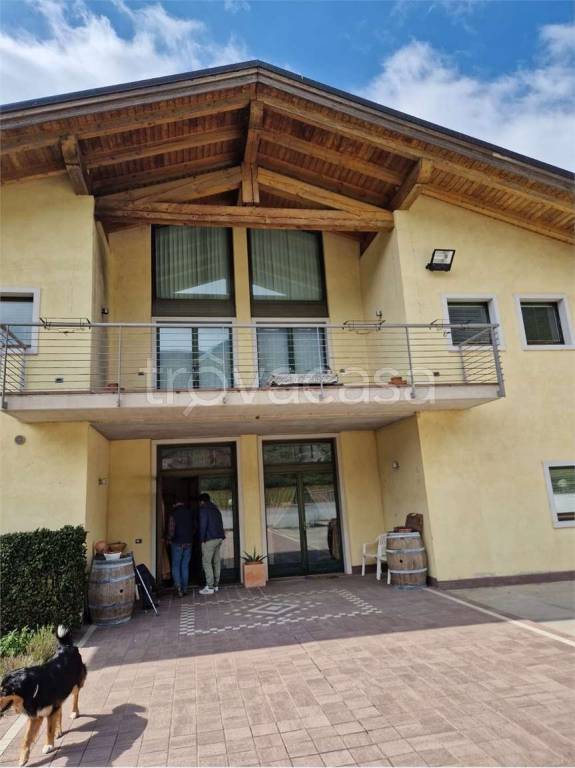 ufficio in vendita a Dolcè