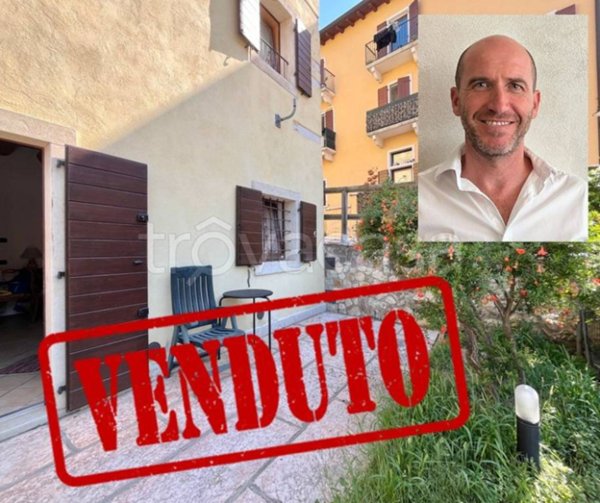 appartamento in vendita a Dolcè in zona Peri