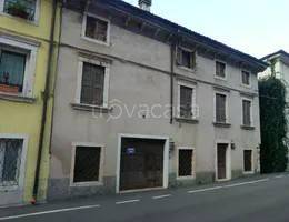 appartamento in vendita a Dolcè in zona Ceraino