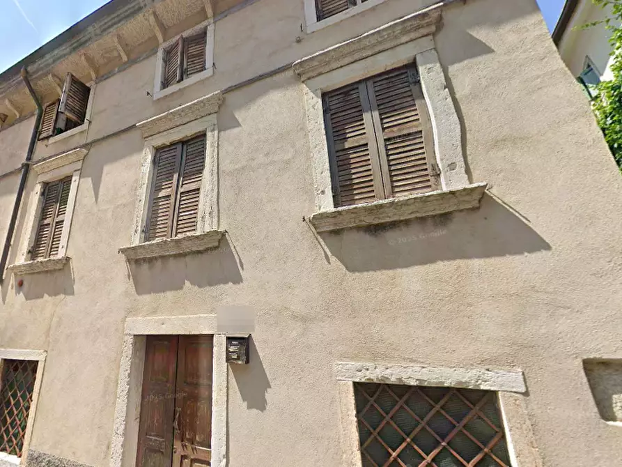 appartamento in vendita a Dolcè in zona Ceraino