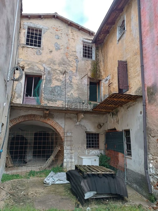 casale in vendita a Dolcè