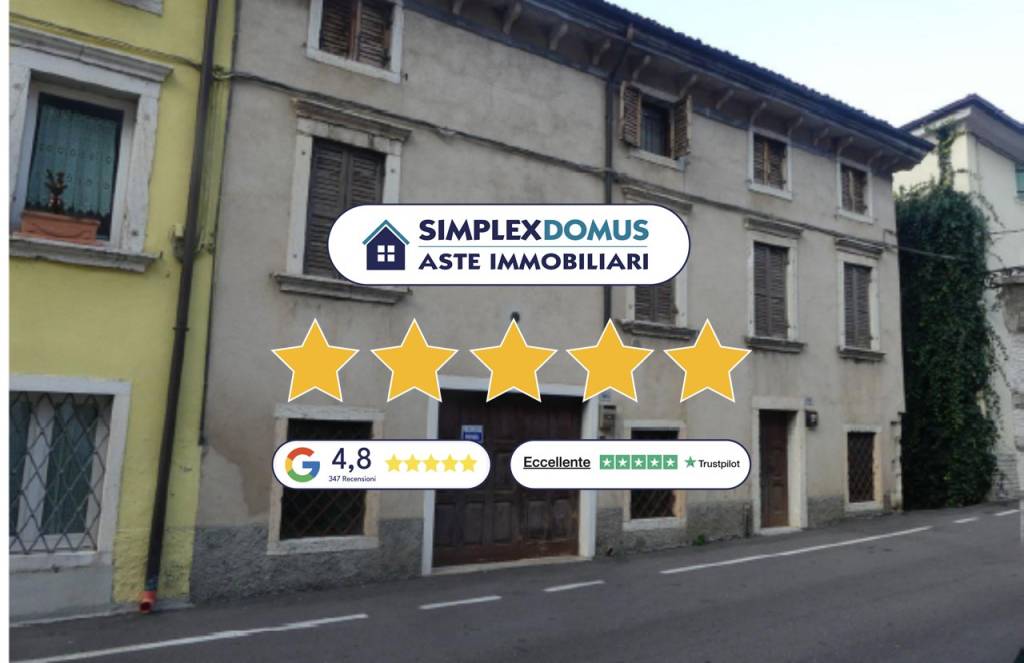 appartamento in vendita a Dolcè in zona Ceraino