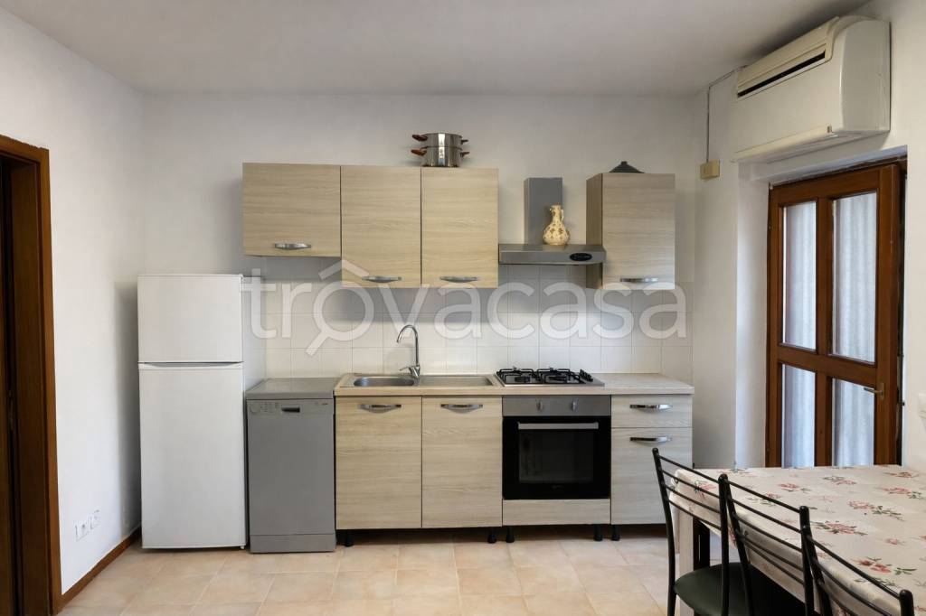 appartamento in vendita a Dolcè in zona Peri