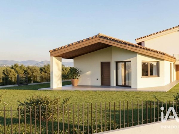 casa indipendente in vendita a Dolcè
