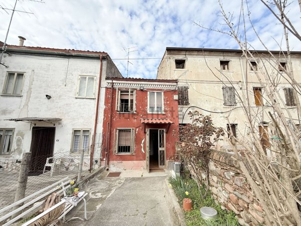 appartamento in vendita ad Erbè