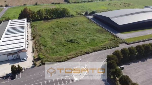 terreno agricolo in vendita ad Erbè