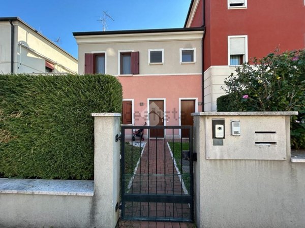 appartamento in vendita ad Erbè