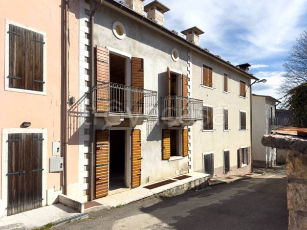 appartamento in vendita ad Erbezzo