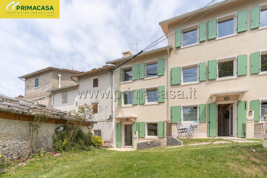 casa indipendente in vendita ad Erbezzo